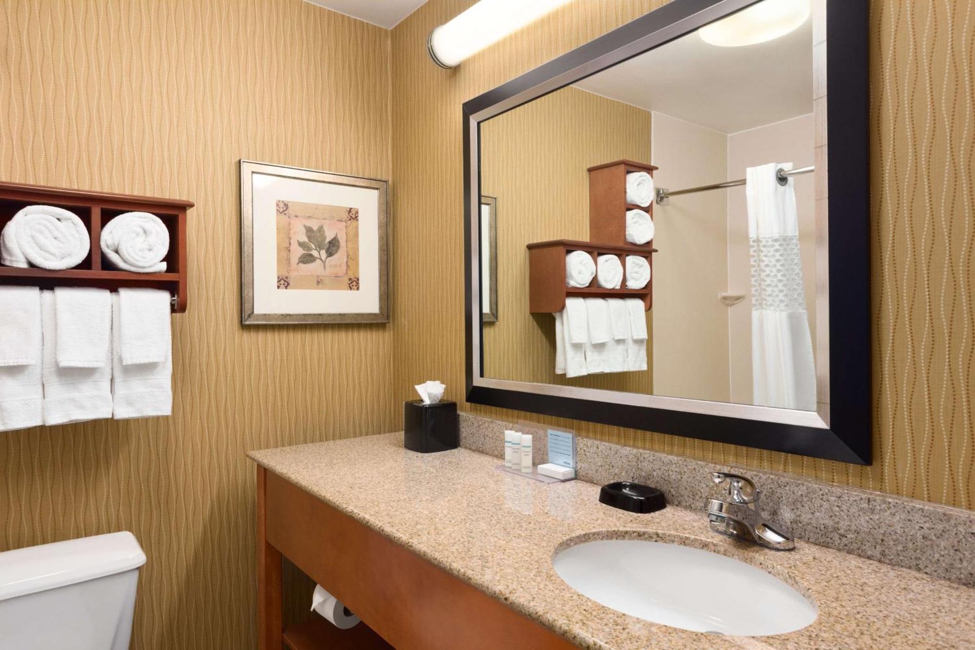 Hampton Inn Wichita-East מראה חיצוני תמונה